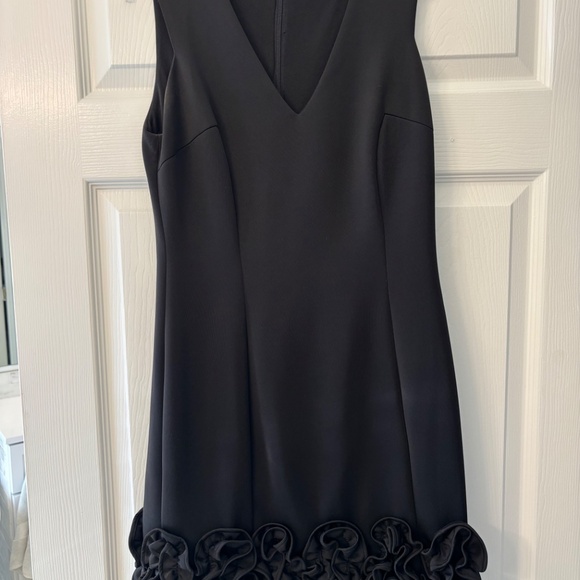 Black cocktail dress - Picture 8 of 9